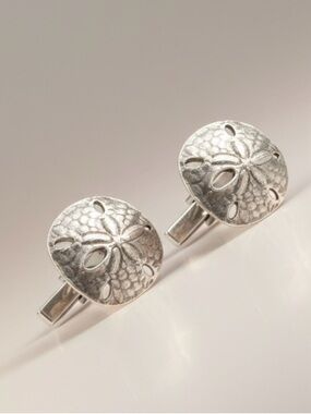 New VINTAGE James Avery sand dollar cuff links